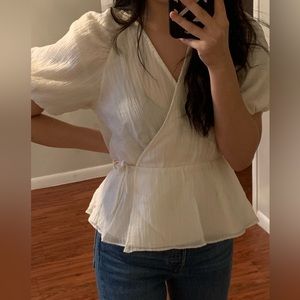 [NWT] H&M ivory puff blouse